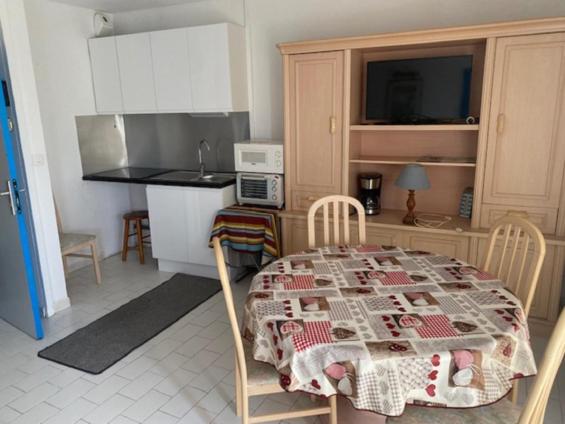 Vittoria Immobilier 12 -Reglement Sur Place - Cheques Vacances Acceptes La Grande Motte Chambre photo
